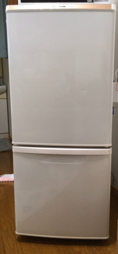 冷蔵庫　NR-B147W-W 2ドア　138L
