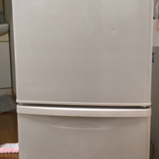 冷蔵庫　NR-B147W-W 2ドア　138L