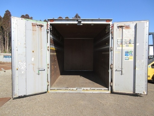 ♪千BA51♪物置♪コンテナ♪美品♪鍵穴♪バイクの車庫としていかがです