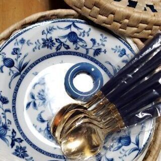 オリエンタル・ブルー/カレー皿セット(スプーンと箸置き付き)