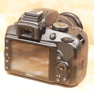 ☆超極上美品＆スマホ転送☆ニコン J2 手振れ補正レンズキット