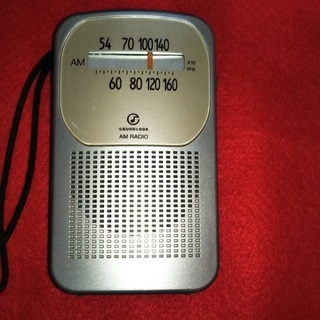 AM専用ラジオ SAD-7216 携帯用(コイズミ)