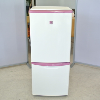 格安‼ ナショナルの冷蔵庫 135Ｌ ピンクのラインがかわいい♪...