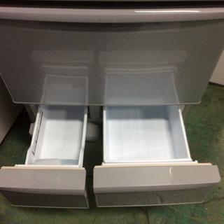 大容量キレイ目★ 5ドア大型冷蔵庫★東芝★2012年製★近隣送料・設置無料★ 鶴見区から発送　♪ ファミリーにオススメ