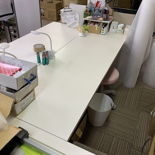 オフィス使用の折り畳みテーブル×2台譲ります。