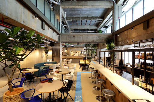 駅ビル内のレストランで生演奏をしませんか 坂本修武 土浦の貸したいの助け合い ジモティー