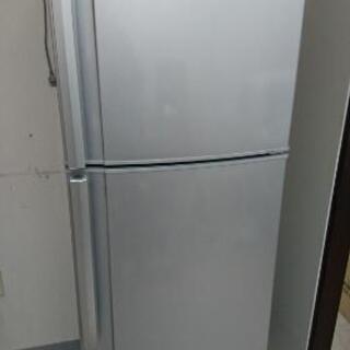 【配送無料！美品！】シャープ ノンフロン冷凍冷蔵庫 228L