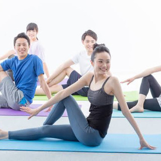 体育館でヨガを始めます🧘‍♂️春にはお花見を楽しみましょう🌸