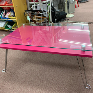 ◇可愛いピンクのガラストップテーブル
