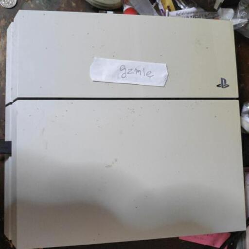 プレステ4，ホワイト500GB