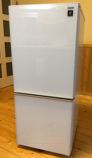 冷蔵庫２ドア 美品 シャープ 保証付き ホワイト（137L・つけかえどっちもドア）