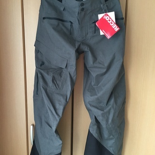 未使用 PeakPerformance Teton Pants（ティトン パンツ） サイズ：メンズM 色：Black olive