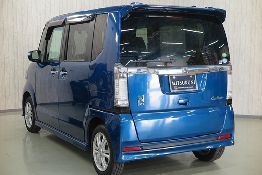 物凄くきれいな青色ですね 大人気nboxカスタム オトロン足立店 竹ノ塚のn Boxの中古車 ジモティー