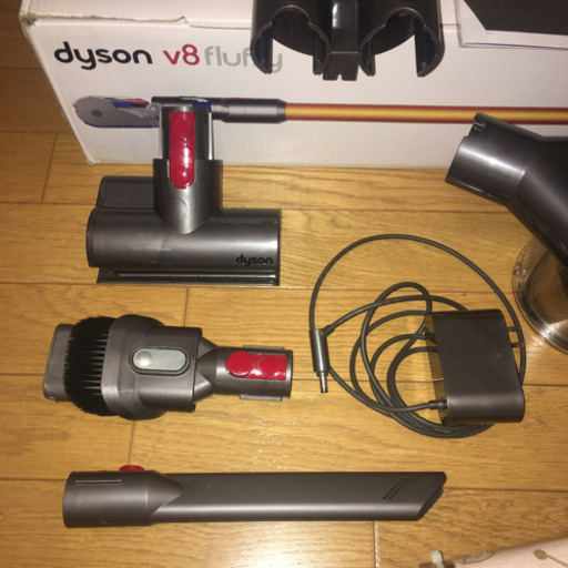 もりりん　一都三県限定　配送設置無料　掃除機　Dyson ダイソン　V8 一都三県限定 配送設置無料 掃除機 Dyson ダイソン V8 Fluffy Dyson