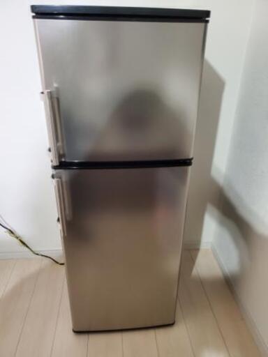 オシャレ冷蔵庫　かなり状態キレイです！！