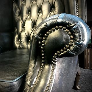 チェスターフィールド ウィングバックソファ　ブルーPUレザー　ブランド品