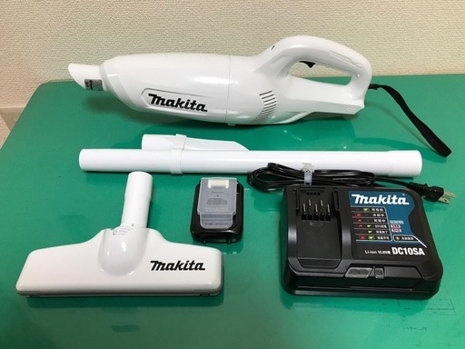 【美品】マキタ 充電式クリーナー CL106FD バッテリー 充電器 アタッチメント付き makita