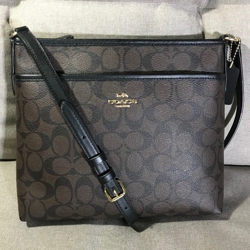 COACH コーチ 現行型シグネチャー クロスボディ斜めがけショルダーバッグ