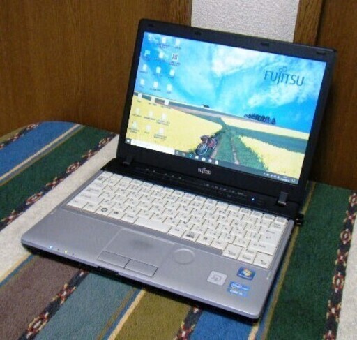 訳あり特価/12.1型/軽量1.16kg♪/高性能Core i5/光速☆彡SSD240GB♪/メモリ4GB♪/すぐ使えるWin10メディア作成ツール付/すぐ繋がるWi-Fi/MS Office 2016✎/点検整備清掃済み/FUJITSU LIFEBOOK P771/D