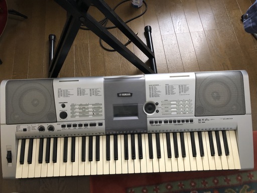YAMAHA キーボード PSR-E403　スタンド　譜面立て　コルグ製ミュートペダル　電源コード付 全鍵盤動作確認済み 　ヤマハ