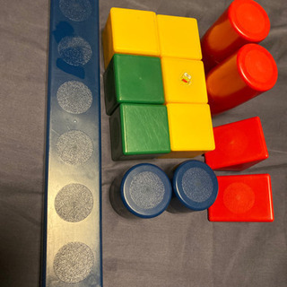 知育玩具　磁石付ブロック
