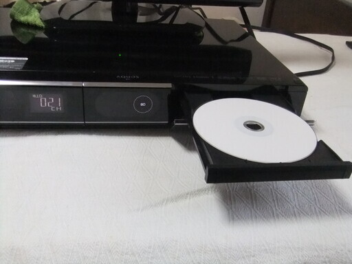 ブルーレイレコーダー　シャープ　BD-HDW65　2010年製　５００GB　2番組同時録画　動作確認済み