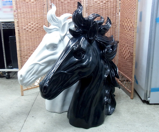 オブジェ 大迫力 馬 頭部 樹脂製 等身大 大型アニマル 動物オブジェ
