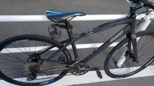 GIANT クロスバイク自転車 油圧ディスクブレーキ訳あり