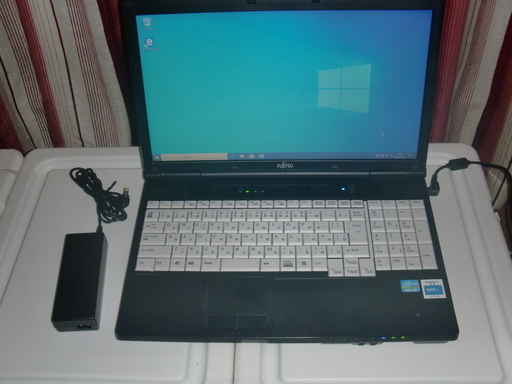 値下げ　富士通　FMVノートPC
