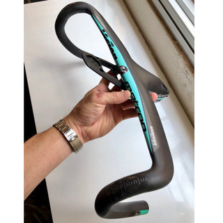 OltreXR4セット内容るは詳細で