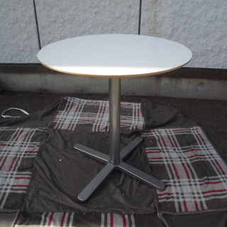 JM6325)IKEA 丸テーブル 【取りに来られる方限定】
