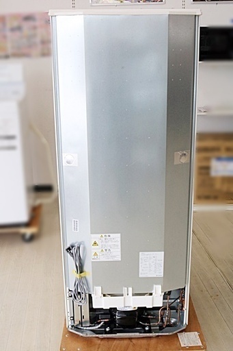 引取限定　アクア　2ドアノンフロン冷凍冷蔵庫　右開き　AQR-18F　2017年製　高さ：130cm　幅：52.5cm　130L：冷蔵室　54L：冷凍室
