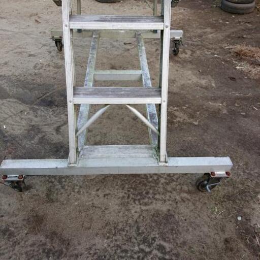 アルミ 倉庫用ハシゴ