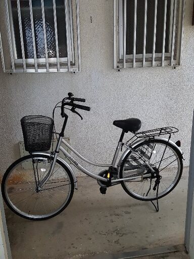 格安販売の 24インチ自転車（銀色）　ママチャリ　比較的新品　商品名イーピー その他