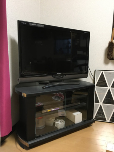 値下げ中！液晶テレビ32型シャープとテレビ台