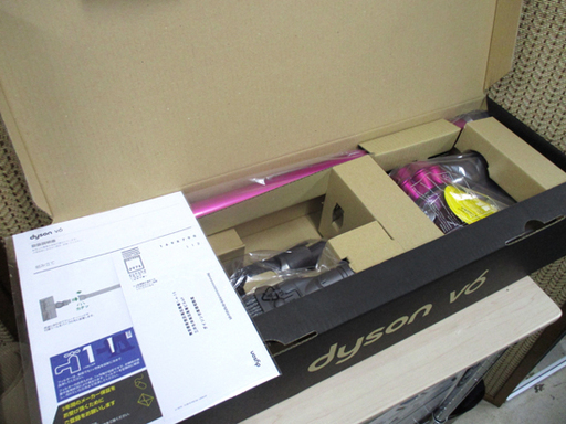 南12条店 未使用 Dyson/ダイソン コードレスクリーナー V6 SV07 南12条店 未使用 Dyson/ダイソン コードレスクリーナー V6 SV07