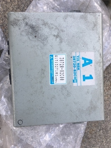 【送料込み】ジムニーJA22電動パワステ　コンピューター　配線　鍵付き　JA11 ジムニー 電動パワステセット JA11用？ 送料込み】ジムニーJA22電動