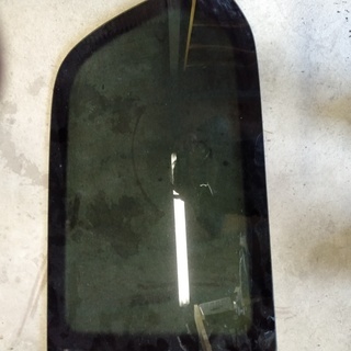 アルトワークス　ＨＡ１２・２２Ｓ　リヤサイドガラス(左）