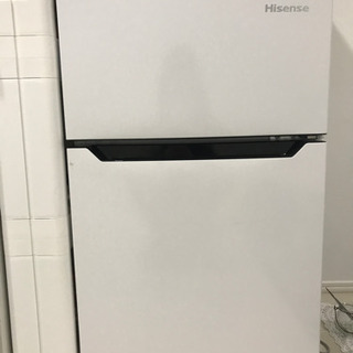 【急募】新品で購入して使用期間1年で、綺麗な冷蔵庫です！