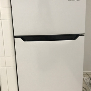 【急募】新品で購入して使用期間1年で、綺麗な冷蔵庫です！
