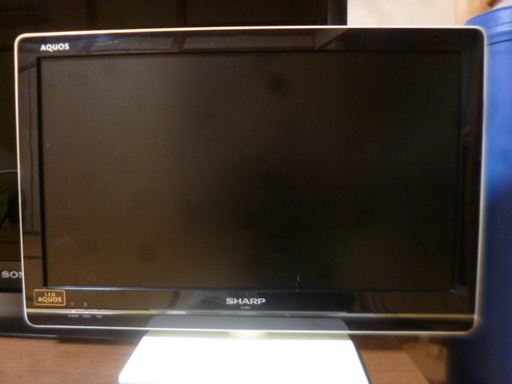 2012年製 SHARP シャープ AQUOS LC-22K7 液晶テレビ 22型 ホワイト※リモコンのカバー欠品