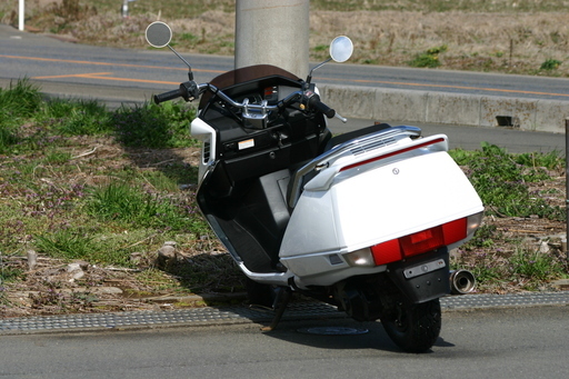 自賠責保険付-埼玉発543】HONDA フュージョンX ホワイト タイヤ/シート/外装一部新品 (沖縄県優遇あり) 自賠責保険付-埼玉発543】HONDA フュージョンX ホワイト タイヤ/シート