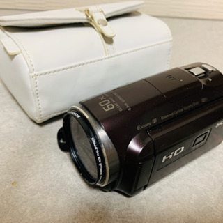 SONY HDR-CX670 ビデオカメラ バッテリー×3・充電器・入れ物付き SONY HDR-CX670 ビデオカメラ バッテリー×3・充電器・入れ物付き