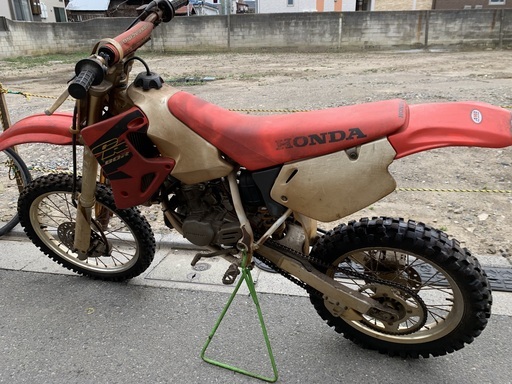 モトクロッサー　2001年式　RM125K1　２ストローク　おまけ多数（CR80付き） モトクロッサー 2001年式 RM125K1 2ストローク おまけ多数（CR80付き