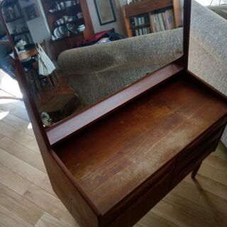 北欧ビンテージ家具　デンマーク家具　ドレッサー