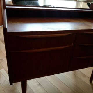 北欧ビンテージ家具　デンマーク家具　ドレッサー
