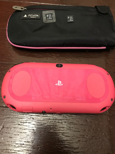 【メモカ2枚付】PlayStation vita ピンク/ブラック メモカ2枚付】PlayStation vita ピンク/ブラック PSVITA PCH-2000