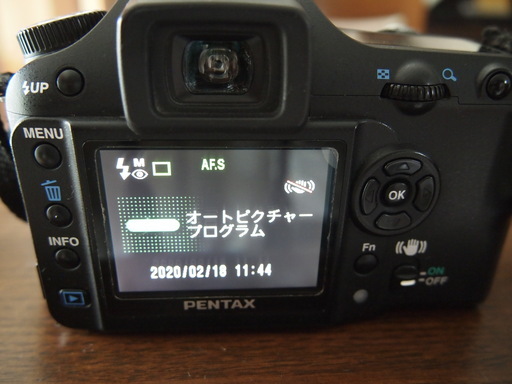ペンタックス デジタル一眼レフカメラ K100 D ボディ+標準レンズ 18-55mm＋望遠レンズ70-300mm