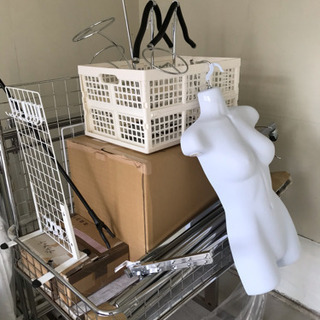 アパレル店舗用 什器色々あります アパレル店舗用 什器色々あります