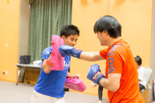 出張あり格闘技系フィットネスレッスン キックボクササイズ 空手